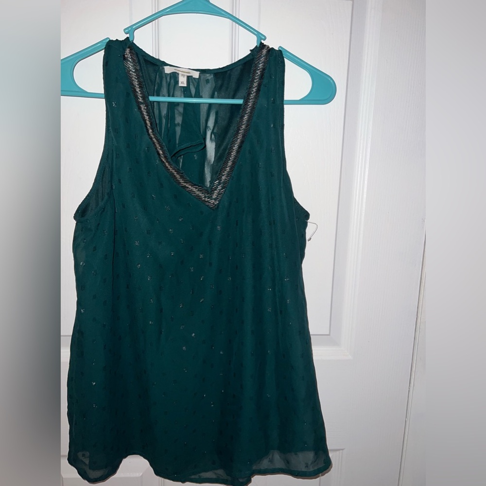 Maurice’s XL ruffle back tank.